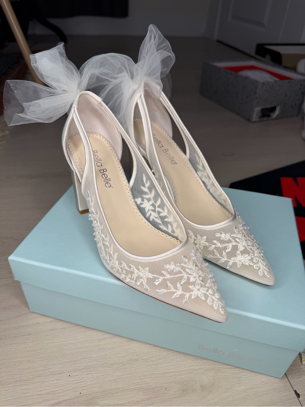 Bella belle wedding shies